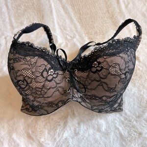 Frederick’s of Hollywood Lace Bra